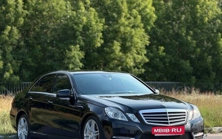 Mercedes-Benz E-Класс, 2012 год, 1 400 000 рублей, 3 фотография