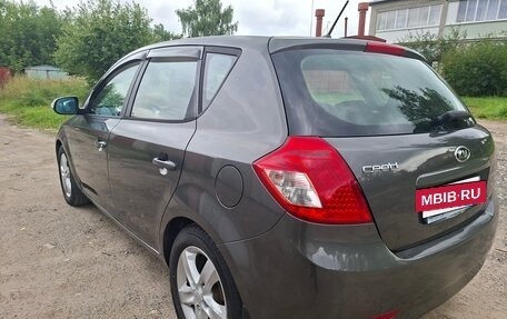 KIA cee'd I рестайлинг, 2011 год, 675 000 рублей, 4 фотография