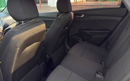 Hyundai Solaris II рестайлинг, 2018 год, 850 000 рублей, 10 фотография