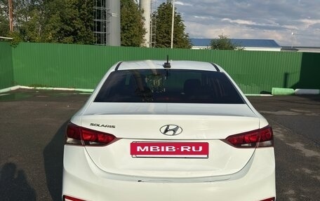 Hyundai Solaris II рестайлинг, 2018 год, 850 000 рублей, 4 фотография