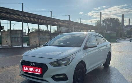 Hyundai Solaris II рестайлинг, 2018 год, 850 000 рублей, 3 фотография