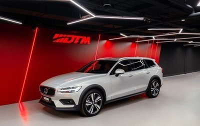 Volvo V60 Cross Country II, 2020 год, 3 900 000 рублей, 1 фотография