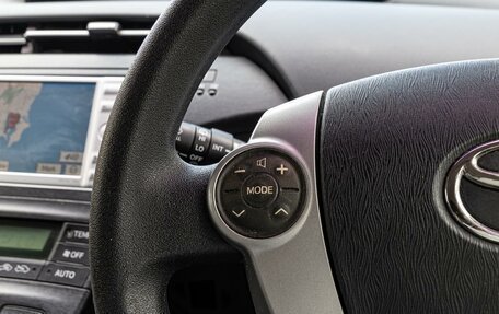 Toyota Prius, 2011 год, 1 365 000 рублей, 16 фотография