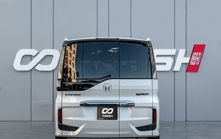 Honda Stepwgn IV, 2020 год, 2 990 000 рублей, 4 фотография