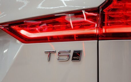 Volvo V60 Cross Country II, 2020 год, 3 900 000 рублей, 9 фотография