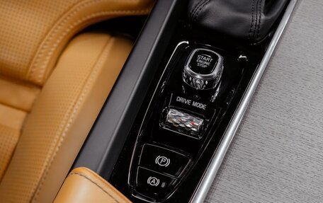 Volvo V60 Cross Country II, 2020 год, 3 900 000 рублей, 22 фотография