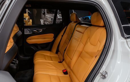 Volvo V60 Cross Country II, 2020 год, 3 900 000 рублей, 34 фотография