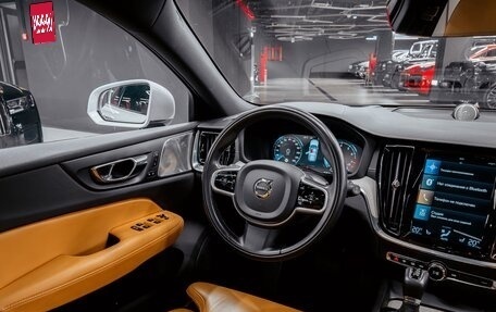 Volvo V60 Cross Country II, 2020 год, 3 900 000 рублей, 19 фотография