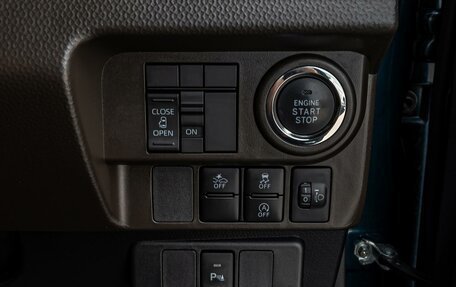 Toyota Roomy I, 2020 год, 1 170 000 рублей, 17 фотография