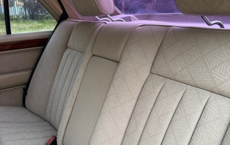 Mercedes-Benz E-Класс, 1994 год, 500 000 рублей, 12 фотография