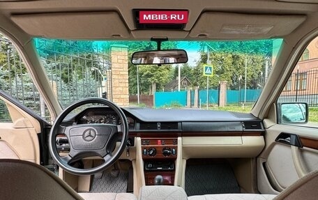 Mercedes-Benz E-Класс, 1994 год, 500 000 рублей, 13 фотография