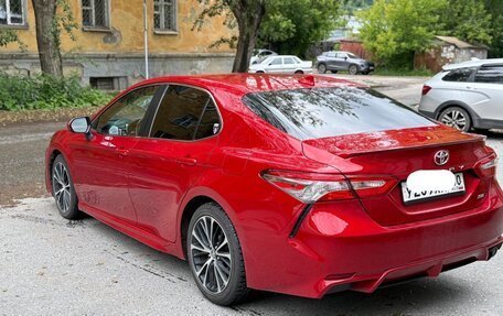 Toyota Camry, 2018 год, 2 300 000 рублей, 7 фотография
