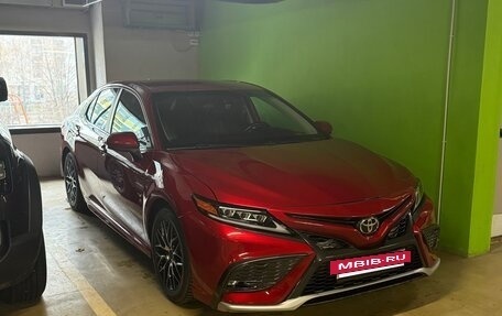 Toyota Camry, 2018 год, 2 300 000 рублей, 8 фотография
