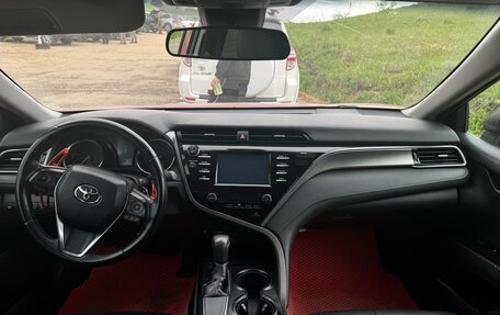 Toyota Camry, 2018 год, 2 300 000 рублей, 20 фотография