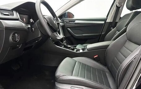 Skoda Superb III рестайлинг, 2023 год, 2 400 000 рублей, 19 фотография