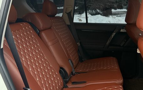 Toyota Land Cruiser Prado 150 рестайлинг 2, 2017 год, 4 100 000 рублей, 7 фотография