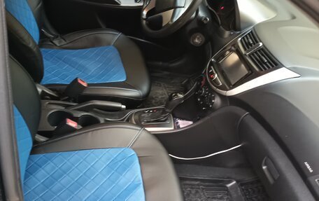 Hyundai Solaris II рестайлинг, 2015 год, 630 000 рублей, 6 фотография
