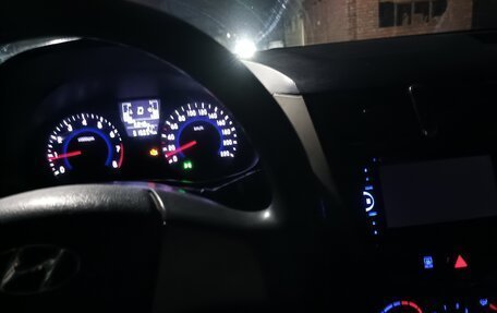Hyundai Solaris II рестайлинг, 2015 год, 630 000 рублей, 5 фотография