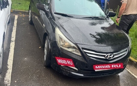 Hyundai Solaris II рестайлинг, 2015 год, 630 000 рублей, 4 фотография
