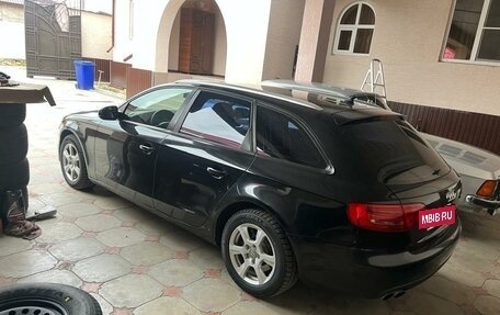 Audi A4, 2009 год, 300 000 рублей, 11 фотография