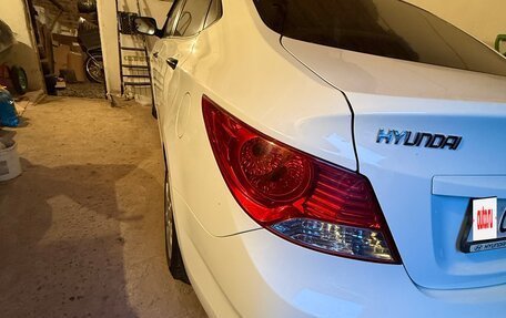 Hyundai Solaris II рестайлинг, 2013 год, 950 000 рублей, 5 фотография