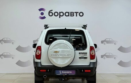 Chevrolet Niva I рестайлинг, 2019 год, 860 000 рублей, 5 фотография