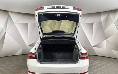 Skoda Superb III рестайлинг, 2017 год, 1 898 000 рублей, 12 фотография