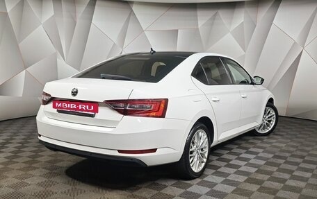 Skoda Superb III рестайлинг, 2017 год, 1 898 000 рублей, 2 фотография