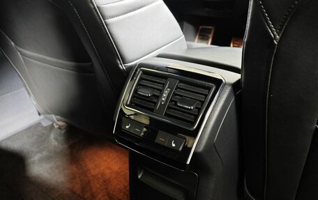 Skoda Superb III рестайлинг, 2017 год, 1 898 000 рублей, 23 фотография
