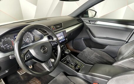 Skoda Superb III рестайлинг, 2017 год, 1 898 000 рублей, 19 фотография