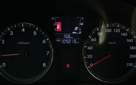 Hyundai Solaris II рестайлинг, 2013 год, 915 000 рублей, 13 фотография
