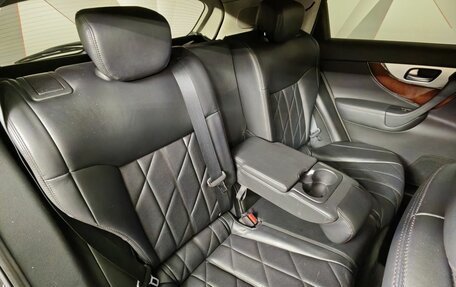 Infiniti FX II, 2012 год, 1 695 000 рублей, 17 фотография