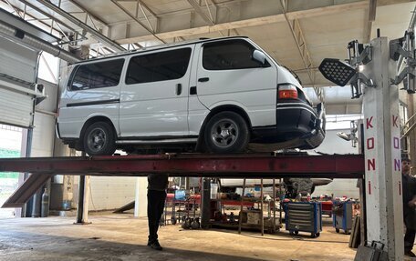 Toyota HiAce H100, 1994 год, 750 000 рублей, 2 фотография