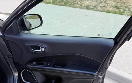 Jeep Compass II, 2017 год, 2 300 000 рублей, 5 фотография