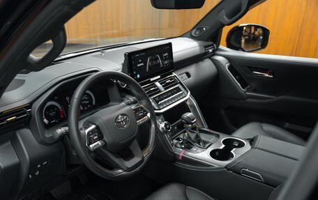 Toyota Land Cruiser, 2025 год, 14 550 000 рублей, 14 фотография
