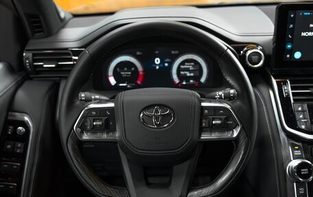 Toyota Land Cruiser, 2025 год, 14 550 000 рублей, 24 фотография