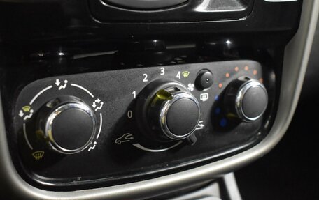 Renault Duster I рестайлинг, 2014 год, 692 200 рублей, 16 фотография