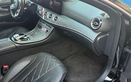 Mercedes-Benz CLS, 2018 год, 4 900 000 рублей, 12 фотография