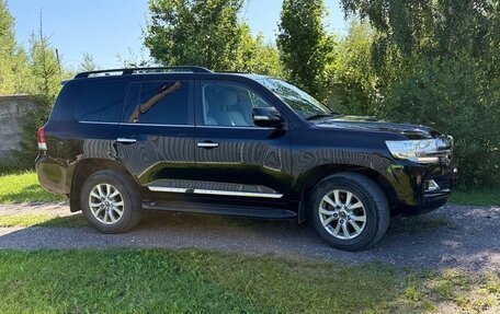 Toyota Land Cruiser 200, 2016 год, 5 800 000 рублей, 3 фотография