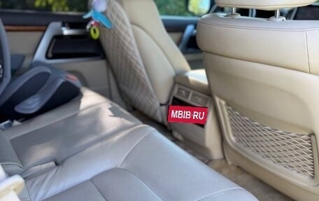 Toyota Land Cruiser 200, 2016 год, 5 800 000 рублей, 8 фотография