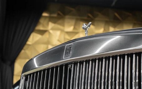 Rolls-Royce Cullinan, 2019 год, 33 000 000 рублей, 4 фотография