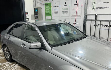 Mercedes-Benz C-Класс, 2011 год, 1 100 000 рублей, 13 фотография