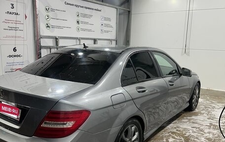 Mercedes-Benz C-Класс, 2011 год, 1 100 000 рублей, 4 фотография