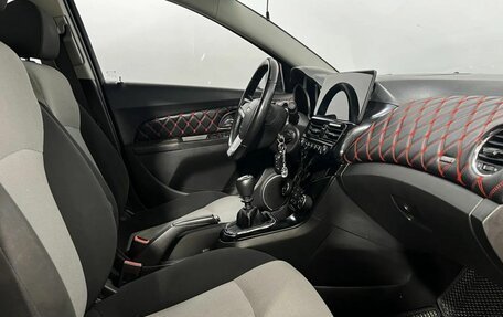 Chevrolet Cruze II, 2011 год, 600 000 рублей, 13 фотография