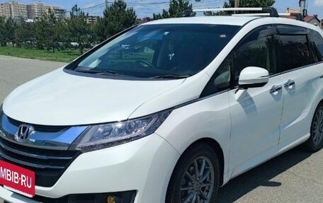 Honda Odyssey IV, 2017 год, 2 390 000 рублей, 2 фотография