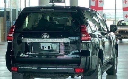 Toyota Land Cruiser Prado 150 рестайлинг 2, 2022 год, 7 200 000 рублей, 7 фотография