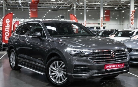 Volkswagen Touareg III, 2019 год, 3 995 000 рублей, 6 фотография