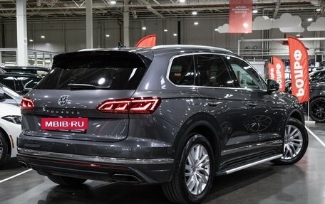 Volkswagen Touareg III, 2019 год, 3 995 000 рублей, 9 фотография