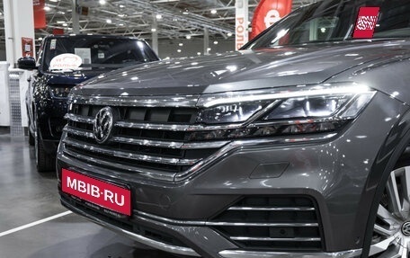 Volkswagen Touareg III, 2019 год, 3 995 000 рублей, 3 фотография