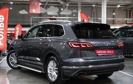 Volkswagen Touareg III, 2019 год, 3 995 000 рублей, 13 фотография